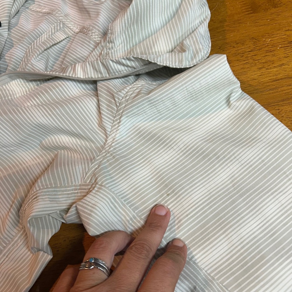 Nau Womens Small Sage tan Pinstripe Full Zip Windbreaker Jacket - Picture 5 of 11